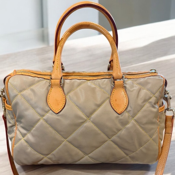 Dooney & Bourke Khaki Quilted Convertible Satchel Crossbody Made in 🇺🇸12”x8” - Picture 4 of 11